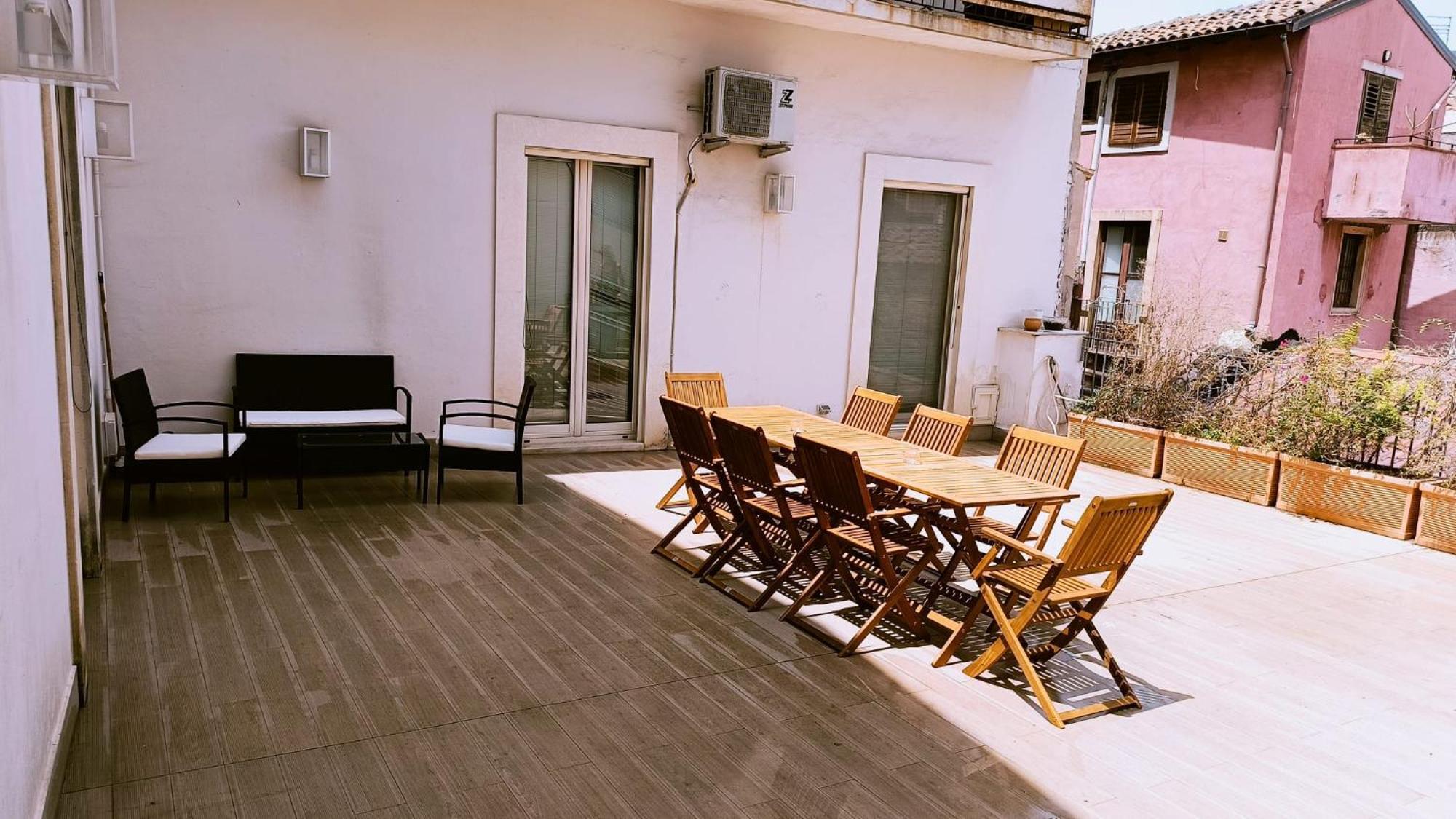 Suite Con Terrazza In Centro Storico Катанія Екстер'єр фото