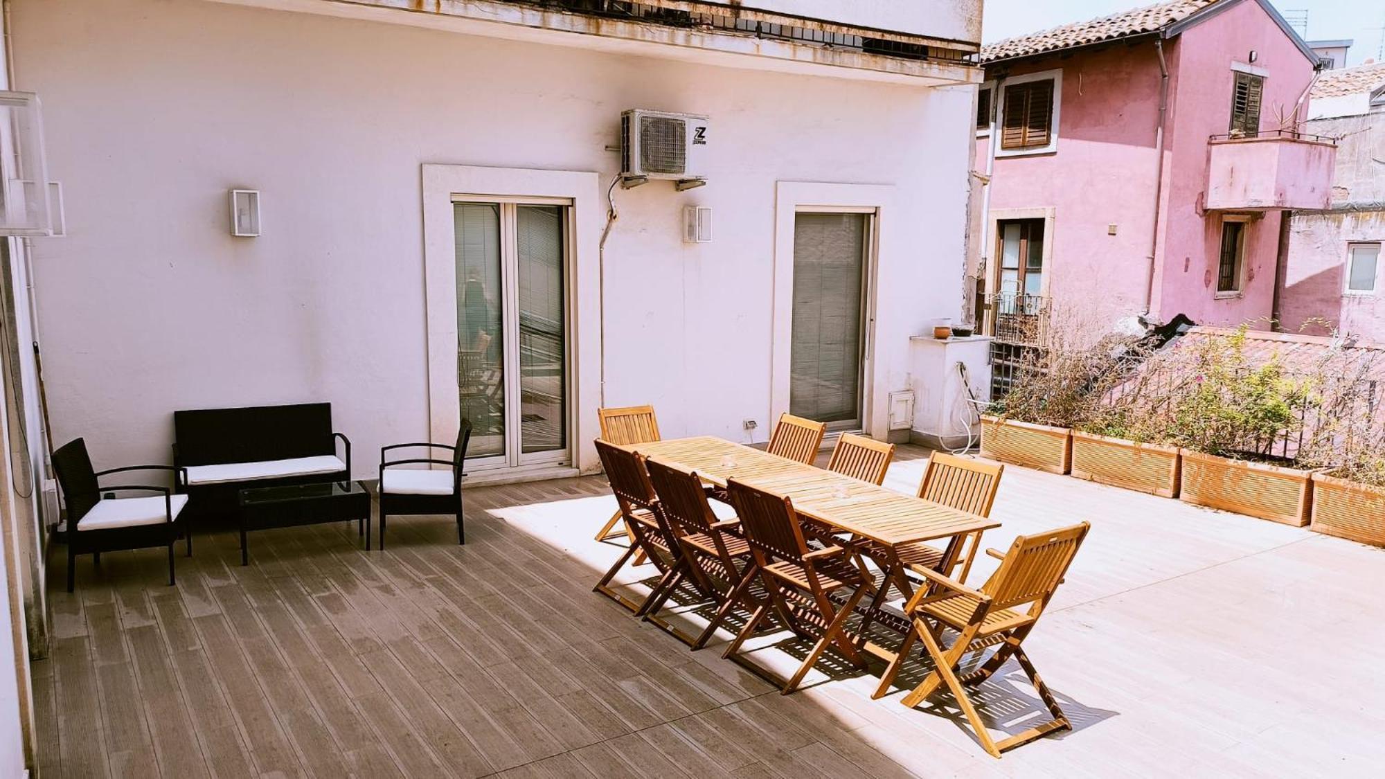 Suite Con Terrazza In Centro Storico Катанія Екстер'єр фото