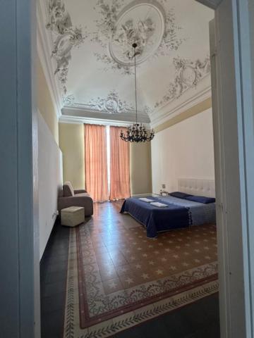 Suite Con Terrazza In Centro Storico Катанія Екстер'єр фото